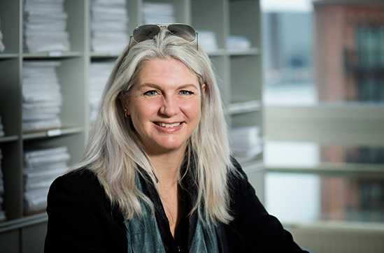 Retsmægling er hurtigere, billigere og mere effektivt end at køre en retssag, fordi konfliktens ejere sammen finder en  løsning, påpeger Tutter Blume, sekretariatschef i Håndværkets Ankenævn, der har været retsmægler i over 200 sager.