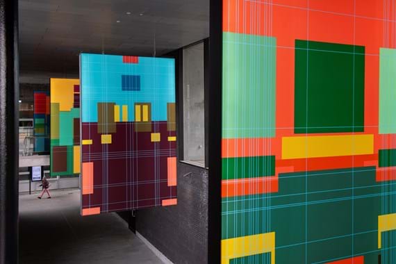 Billedkunstneren Signe Guttormsen modtager Farveprisen 2019. Foto Søren Hytting.