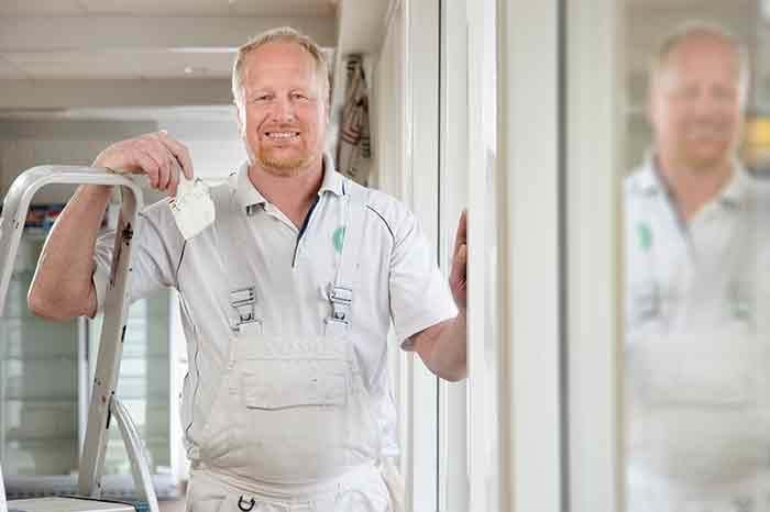 Svendborg Kommune har fremrykket opgaver og sat gang i nye projekter. Det har blandt andet hjulpet malermester Søren Hansen, Skårup Malerforretning. Foto Alex Tran