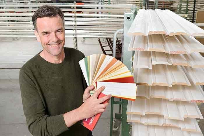 Hjælpepakkerne var nødvendige i begyndelsen, da situationen var præget af usikkerhed, mener malermester Carsten Hansen, Malergruppen Boris Christensen A/S. Foto Alex Tran