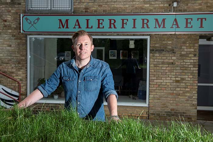 Det duer ikke, at relationerne i virksomheden bliver så venskabelige, at du ikke er stand til at sætte dig igennem som chef, mener malermester Christian Staubo.