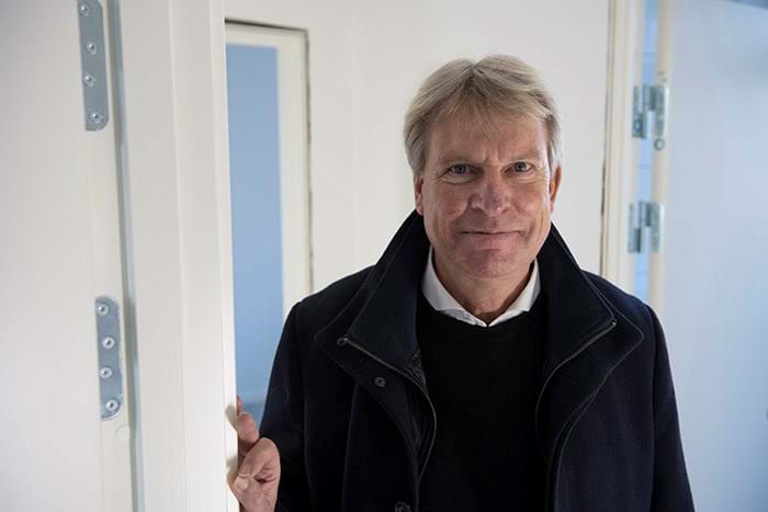 Per Vangekjær beklager, at malermestrene ikke er verdensmestre i at tænke efteruddannelse, men håber at bøtten vil vende igen. Foto Søren Hytting.