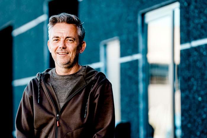 Malermester og medejer Allan Andersen fra Jørn Andersen & Sønner i Silkeborg styrer malerafdelingen på 16 mand og hiver dage ud af kalenderen for at efteruddanne de ansatte. Foto Brian Rasmussen