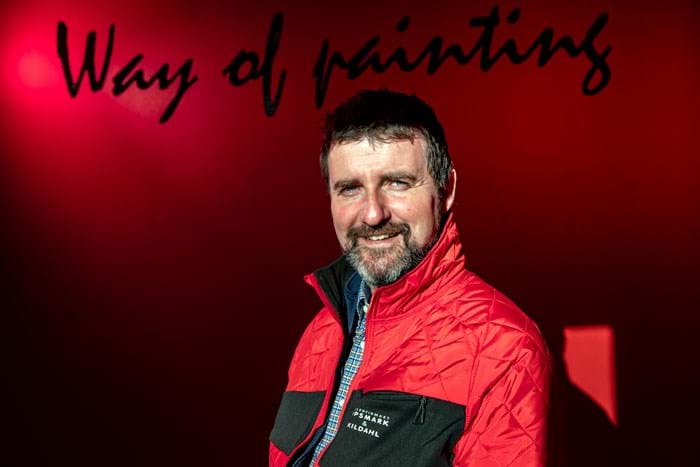 Bjarne Kildahl har ikke selv haft stress, men et nært familiemedlem har, så han ved, hvad det kan gøre ved et menneske. Derfor har han fokus på et godt arbejdsmiljø og forebyggelse af stress i Malerfirmaet Kildahl. Foto Brian Rasmussen.