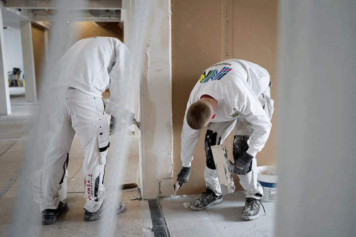 Selvom der er regionale forskelle, er der alligevel ting, der går igen. Renoveringsprojekter vil fortsat fylde, ligesom også den grønne omstilling vil vækste. Og så vil der fortsat være mange om buddet. Foto Brian Rasmussen