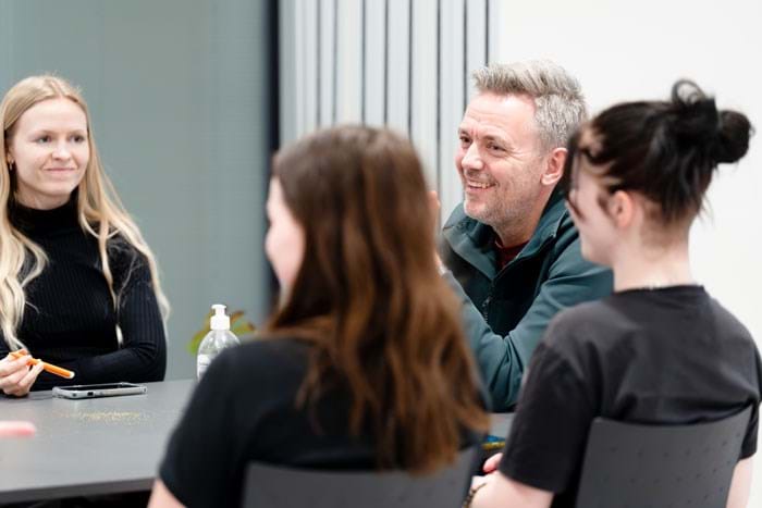 Det kom bag på malermester Allan Andersen, billedet, hvor grundigt de unge undersøger virksomhederne, inden de søger praktikplads. Foto Brian Rasmussen.
